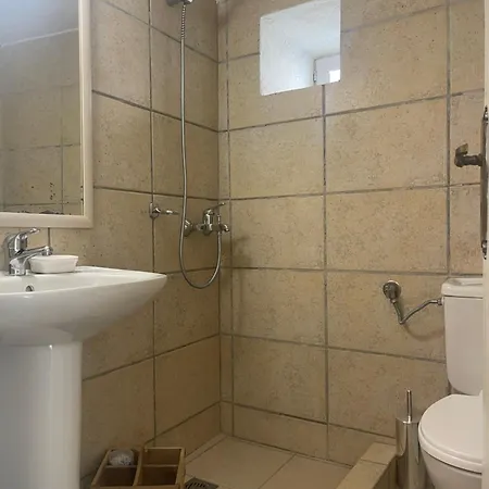 Sarai House - Steps Away From Panagia Portaitissa