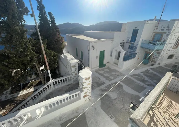 Sarai House - Steps Away From Panagia Portaitissa Astypálaia